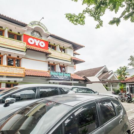 Oyo 1945 Hotel Bali Indah Bandung Exterior foto
