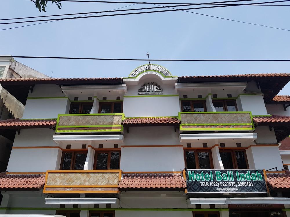 Oyo 1945 Hotel Bali Indah Bandung Exterior foto