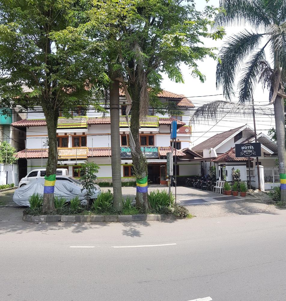 Oyo 1945 Hotel Bali Indah Bandung Exterior foto